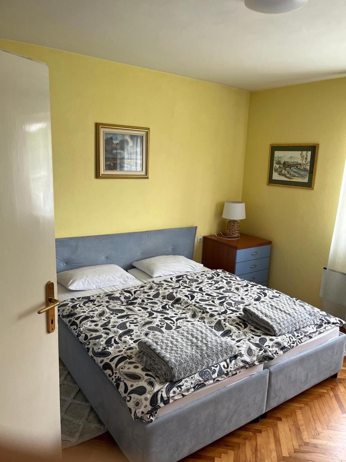 Apartman Ivka Gospić Екстериор снимка